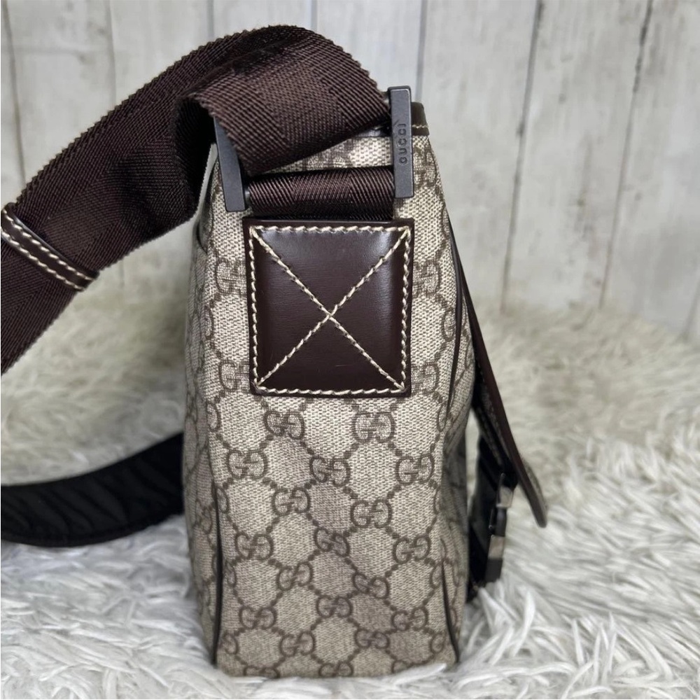 Gucci Beige Messenger Bag - Picture 4 of 16